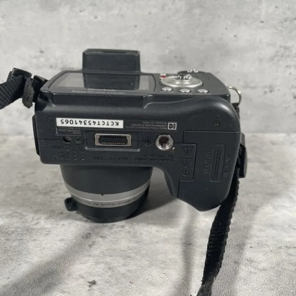 Genuine Kodak (DX6490) 10X Easyshare Black Gray Digital Camera UNTESTED AS-IS‎